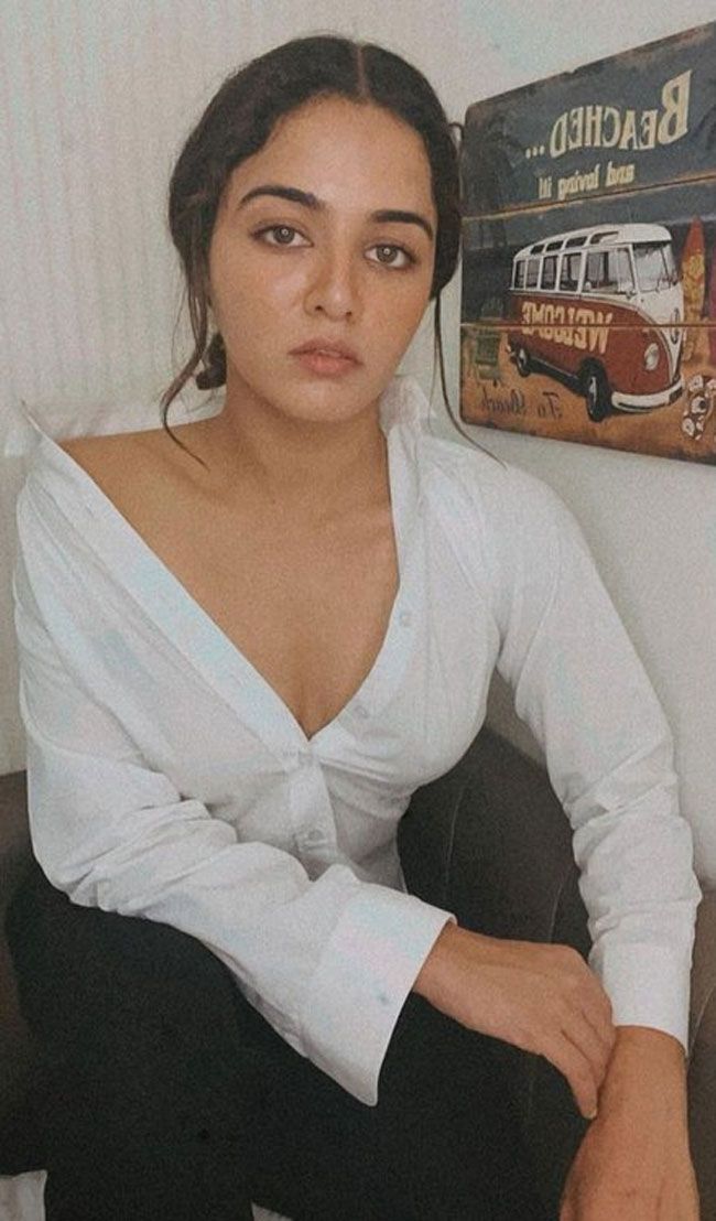 Wamiqa Gabbi Mesmerizing Pics